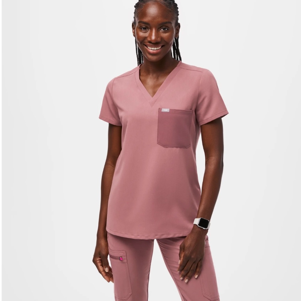 FIGS Caterina top